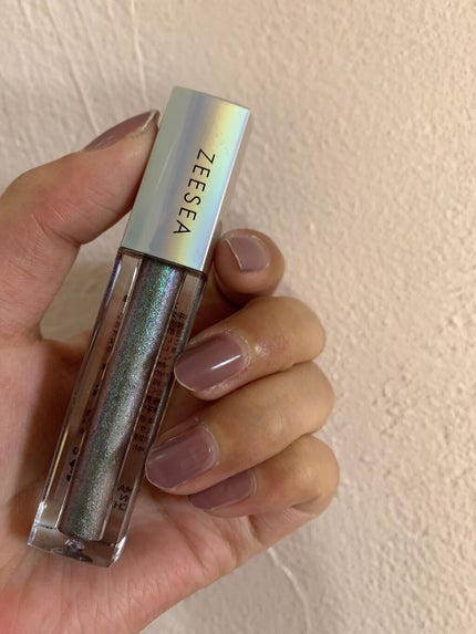 ダイヤモンドシリーズ 星空リキッドアイシャドウ 08青い燈火/ZEESEA/リキッドアイシャドウを使ったクチコミ(1枚目)