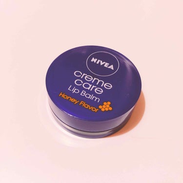 NIVEA  クリームケアリップバーム(はちみつの香り)

私が毎日使ってるリップバームです☺️
はちみつの香りがしてて美味し〜いリップバームになってます💕
寝る前に塗っていますが翌朝になっても保湿して