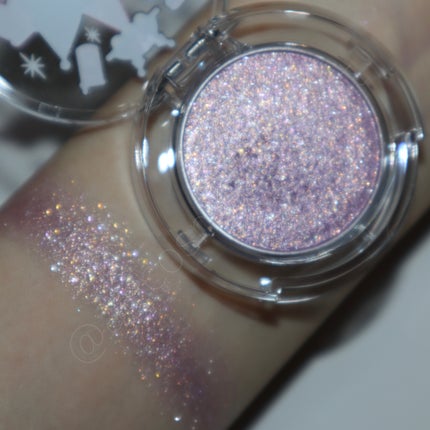 マルチグリッターカラー/ENBAN TOKYO/単色アイシャドウを使ったクチコミ(3枚目)