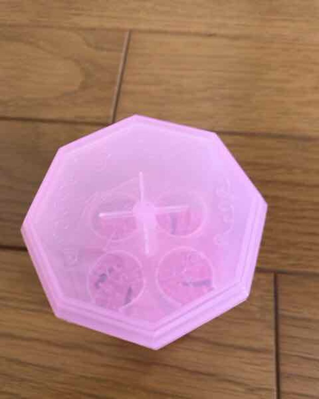 メイクブラシクリーナー/DAISO/その他化粧小物を使ったクチコミ(1枚目)