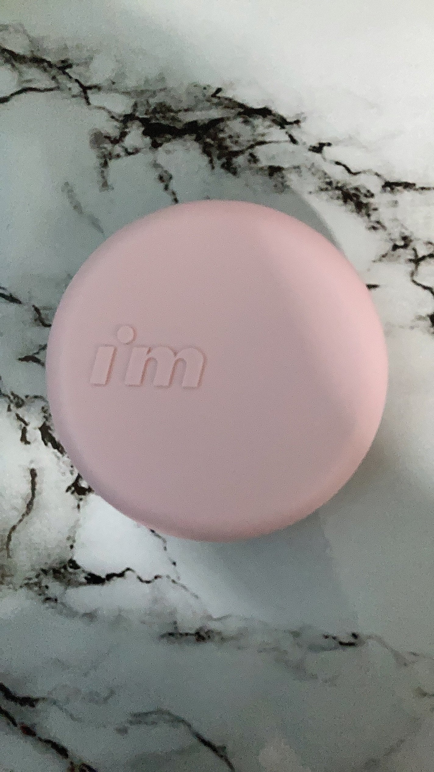 ワンダーベルベットラスティングクッション/i’m meme/クッションファンデーションを使ったクチコミ(2枚目)