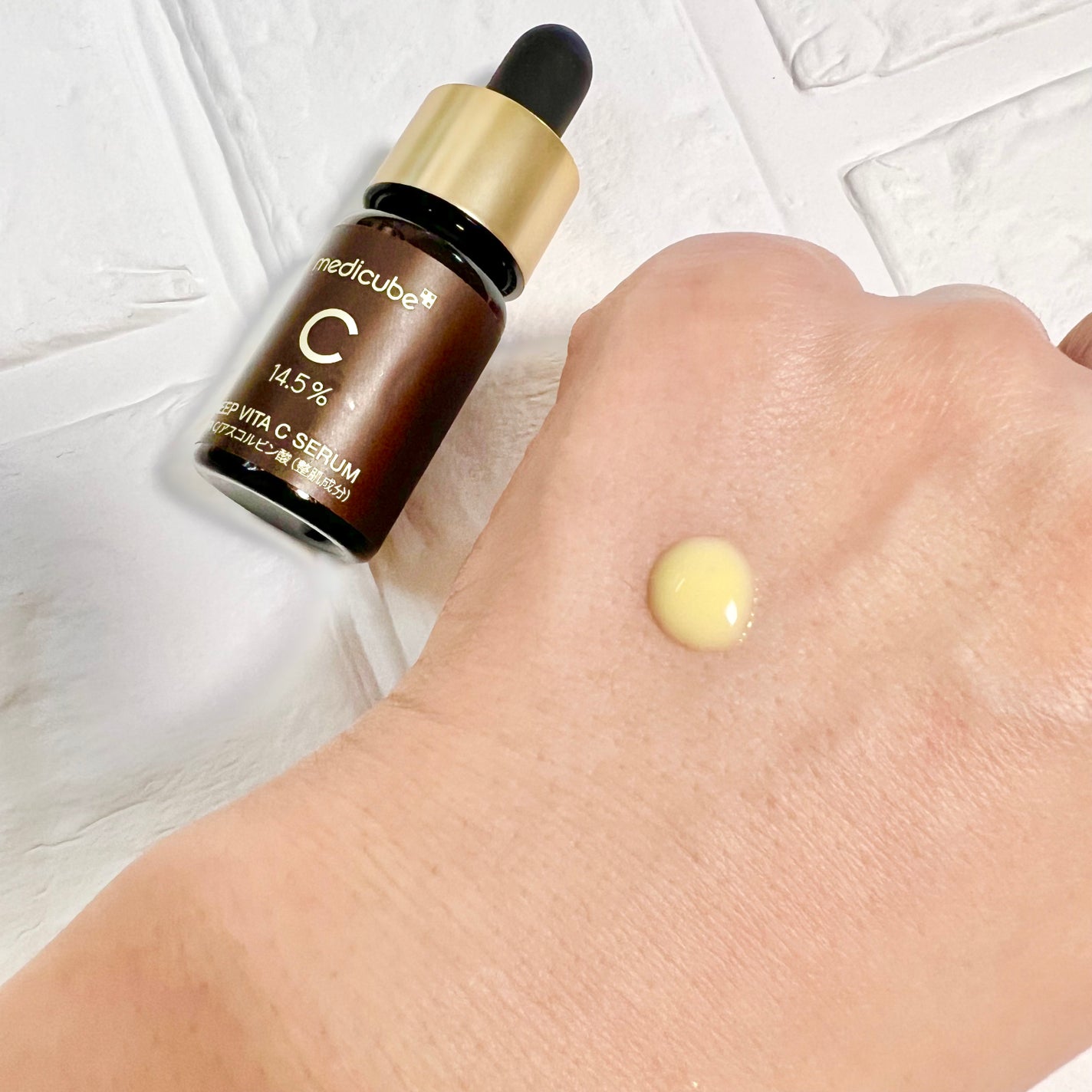 ディープビタCアンプル2.0/MEDICUBE/美容液を使ったクチコミ(2枚目)