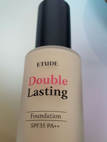 ETUDEダブルラスティング ファンデーションダブルラスティング ファンデーション
マスクメイクも楽しめる♪
パワーアップした
ダブルラスティング ファンデーションが新登場

化粧崩れしにくく、マスクに