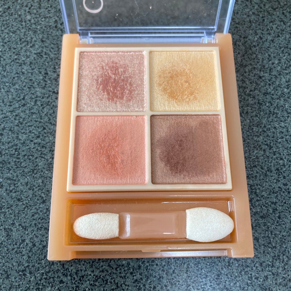 ベージュトーンアイシャドウ/CEZANNE/アイシャドウパレットを使ったクチコミ(3枚目)