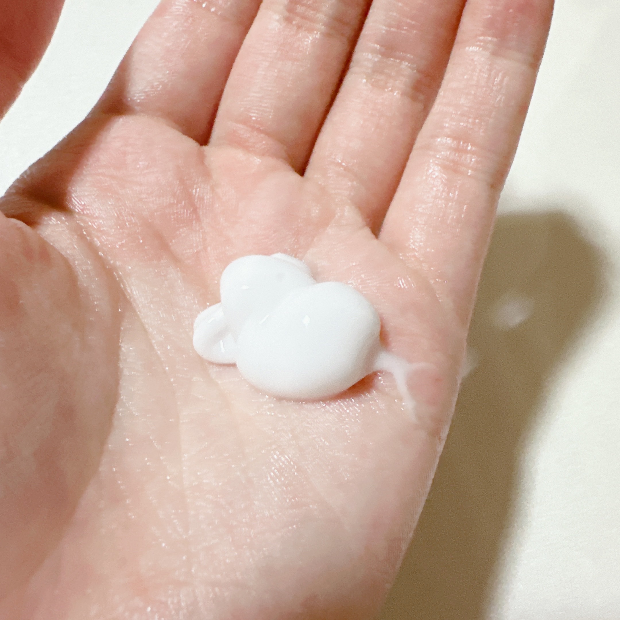 バイブラント ラディアンス　アロマミルク/ジョンソンボディケア/ボディミルクを使ったクチコミ（3枚目）