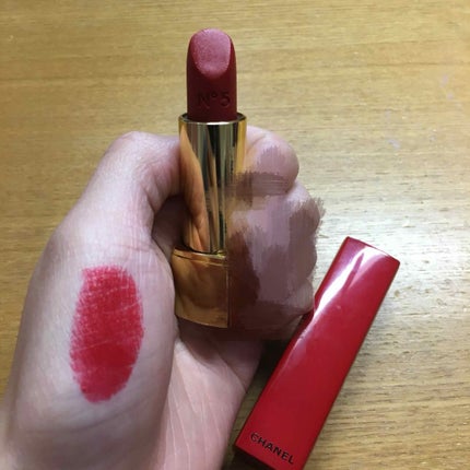 ルージュ アリュール ヴェルヴェット<特別限定品>/CHANEL/口紅を使ったクチコミ(2枚目)