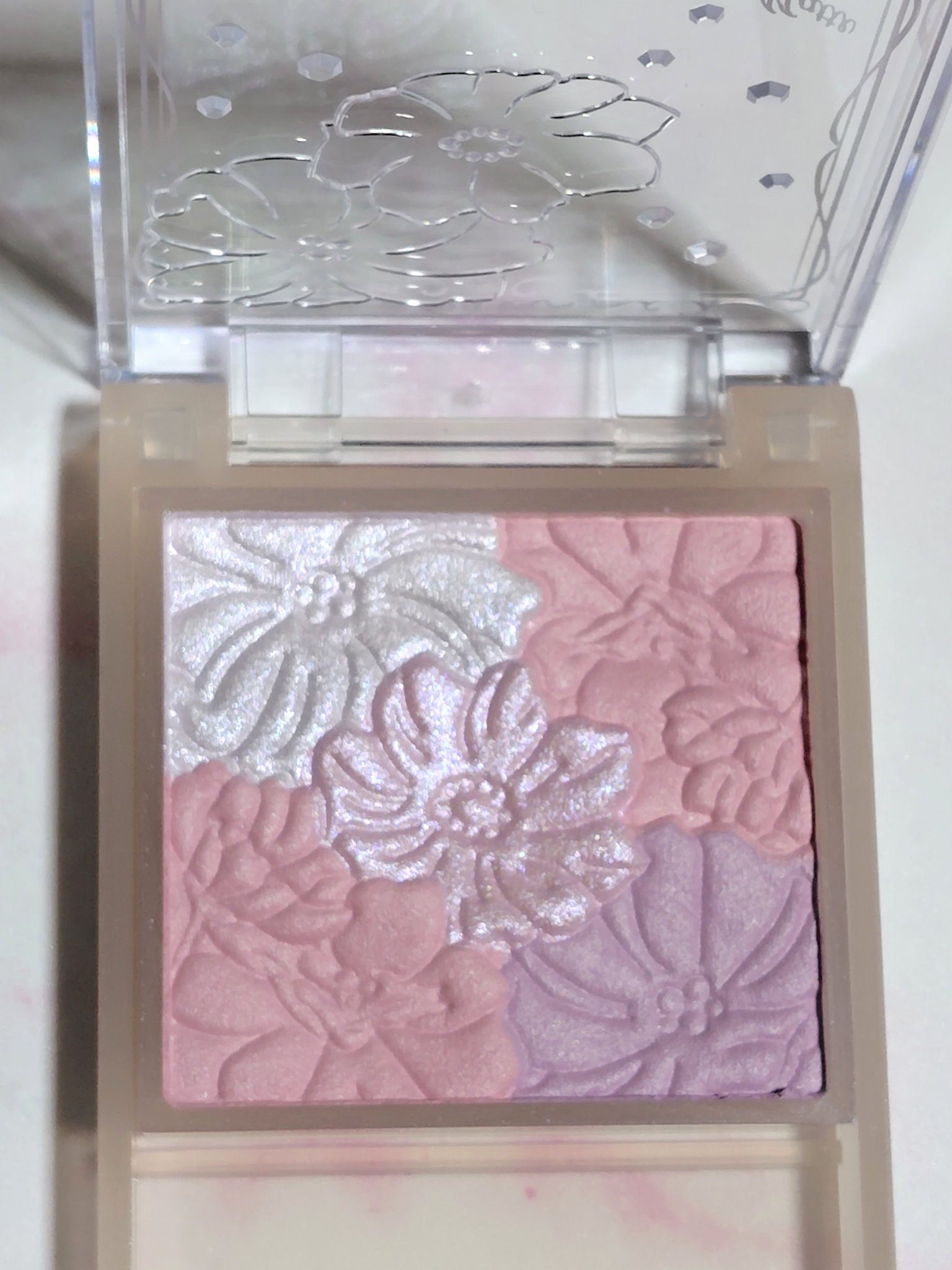 グロウフルールチークス（ブレンドタイプ）/キャンメイク/パウダーチークを使ったクチコミ（2枚目）