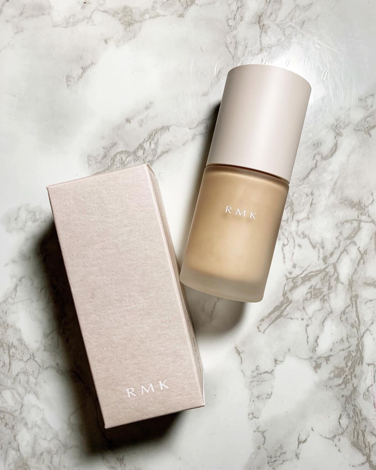 RMK リクイドファンデーション フローレスカバレッジ/RMK/リキッドファンデーションを使ったクチコミ（1枚目）