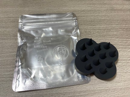 uka scalp brush kenzan/uka/スカルプブラシを使ったクチコミ(1枚目)