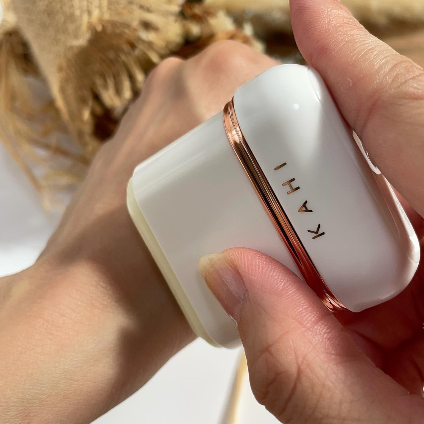 エアリーフィットサンスティック/KAHI/日焼け止めスティックを使ったクチコミ(5枚目)