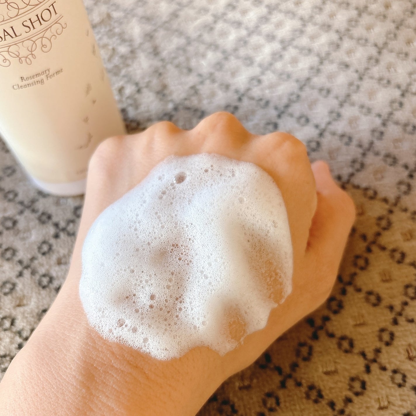 ふわふわ泡クレンジング(ローズマリー)/Herbal Shot/洗顔フォームを使ったクチコミ(6枚目)