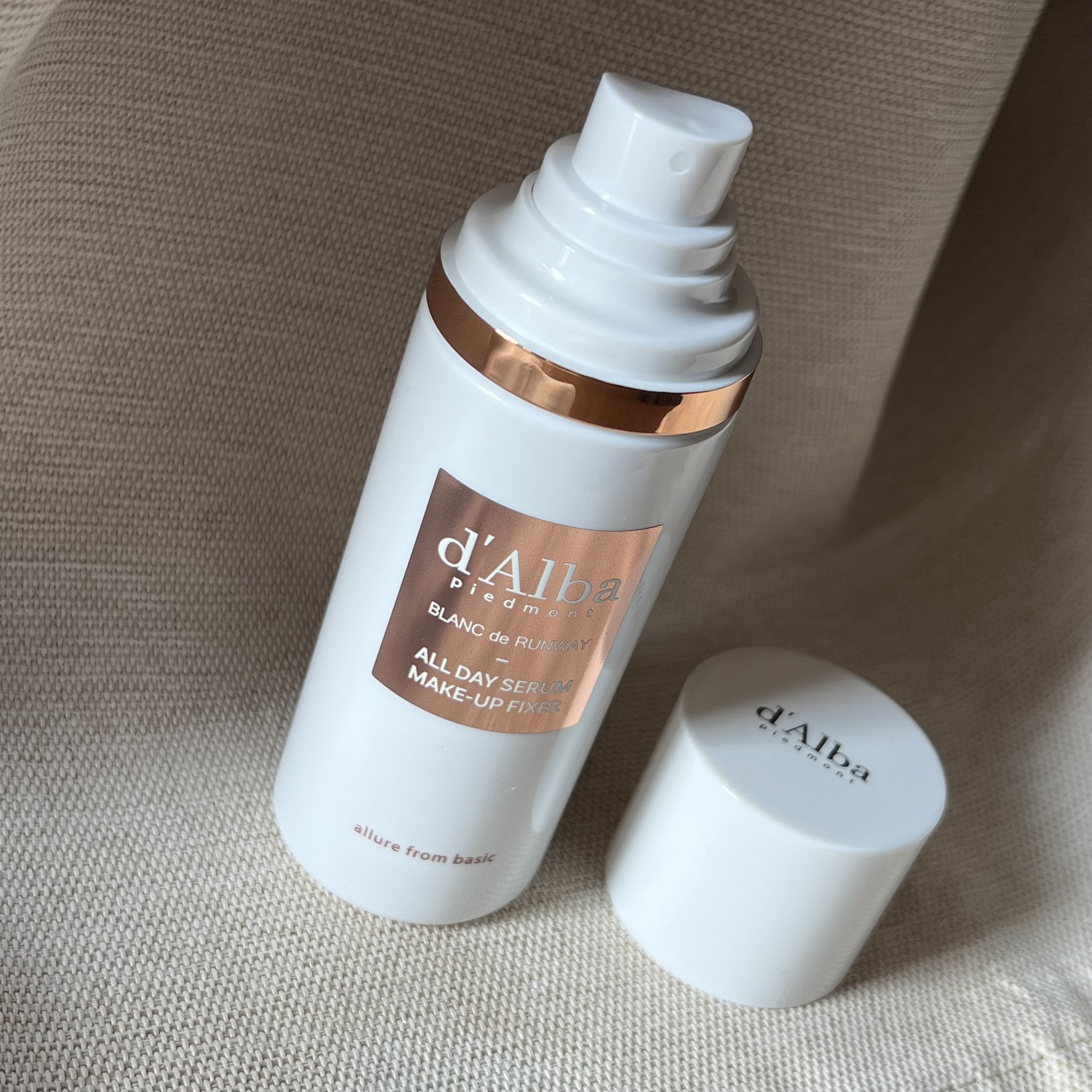 オールデイセラムメイクアップフィクサー/ダルバ/フィックスミストを使ったクチコミ（2枚目）