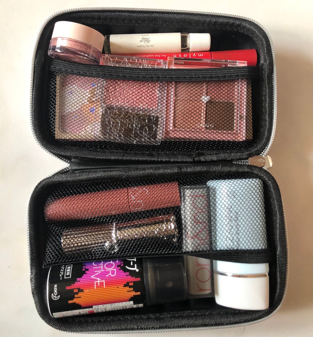 のむた on LIPS 「\百均のコスメポーチを紹介/これは300円でダイソーのポーチの..」(4枚目)