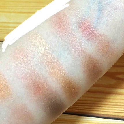 シャドーカスタマイズ/MAJOLICA MAJORCA/単色アイシャドウを使ったクチコミ(2枚目)