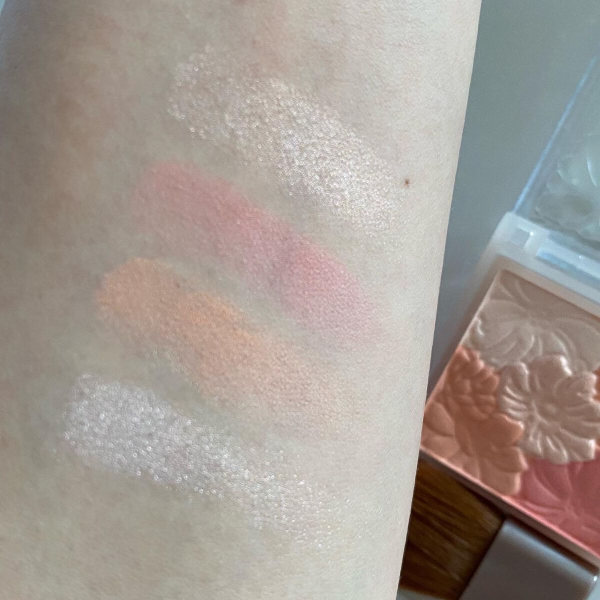 グロウフルールチークス(ブレンドタイプ)/キャンメイク/パウダーチークを使ったクチコミ(5枚目)