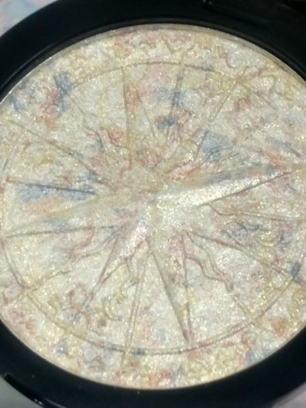 ZEESEA 顔がキラキラ オーロラ系ハイライト/ZEESEA/パウダーハイライトを使ったクチコミ(6枚目)