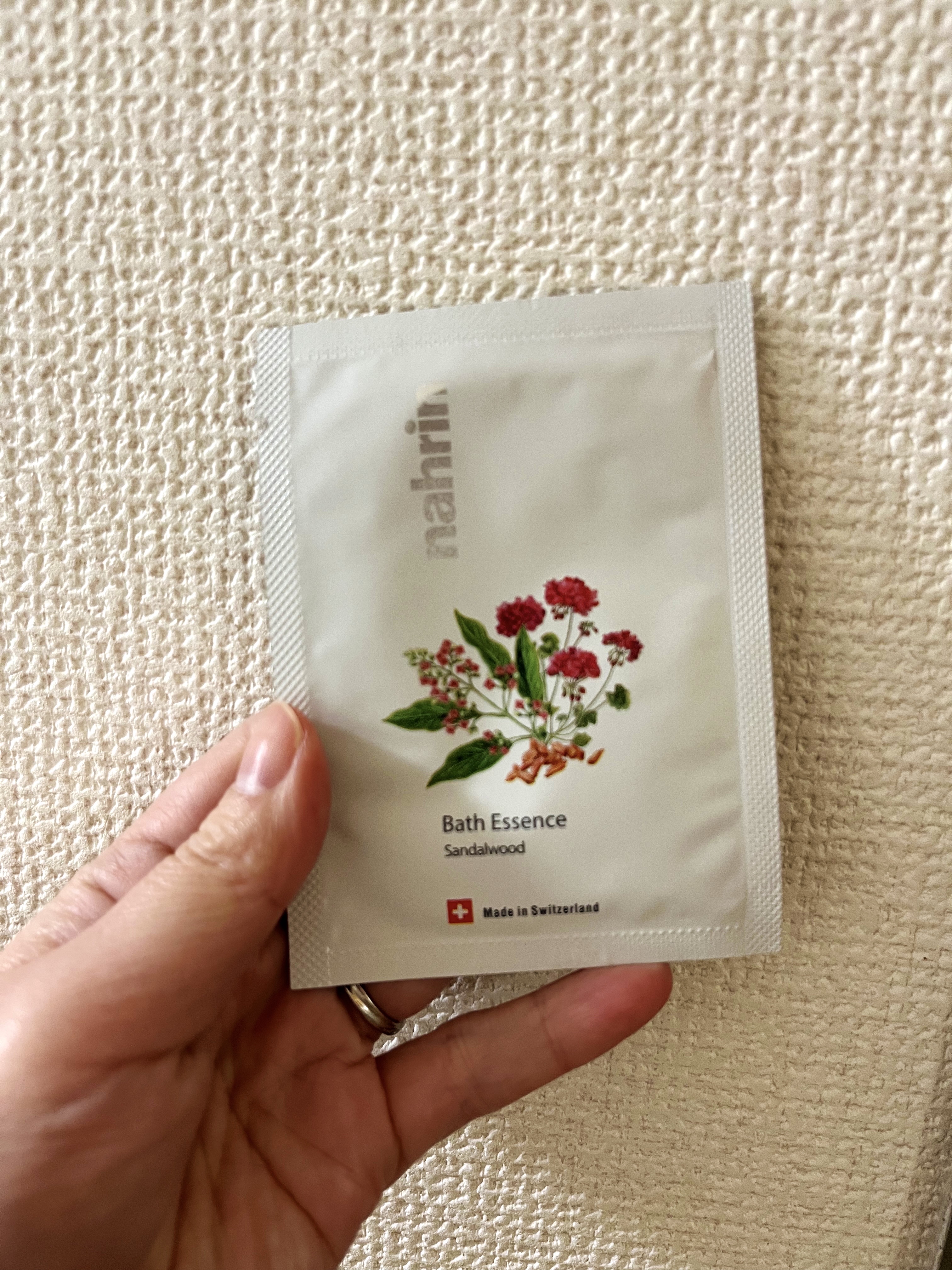 バスエッセンス サンダルウッド/nahrin/保湿系入浴剤を使ったクチコミ（1枚目）