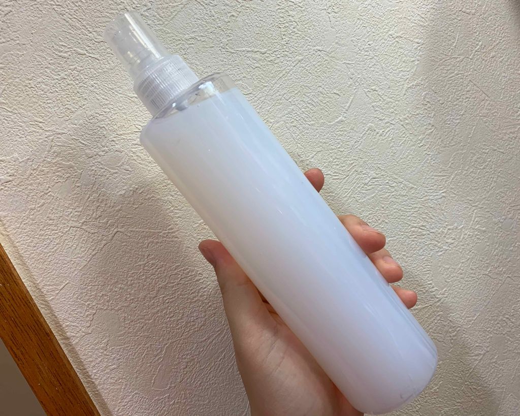 matsukiyo マツキヨ ハトムギエキス化粧水のクチコミ「こんばんは🌙*ﾟ
今日はスキンケア商品の
レビューをしたいと思います👍

୨୧┈┈┈┈┈┈┈┈.....」（3枚目）