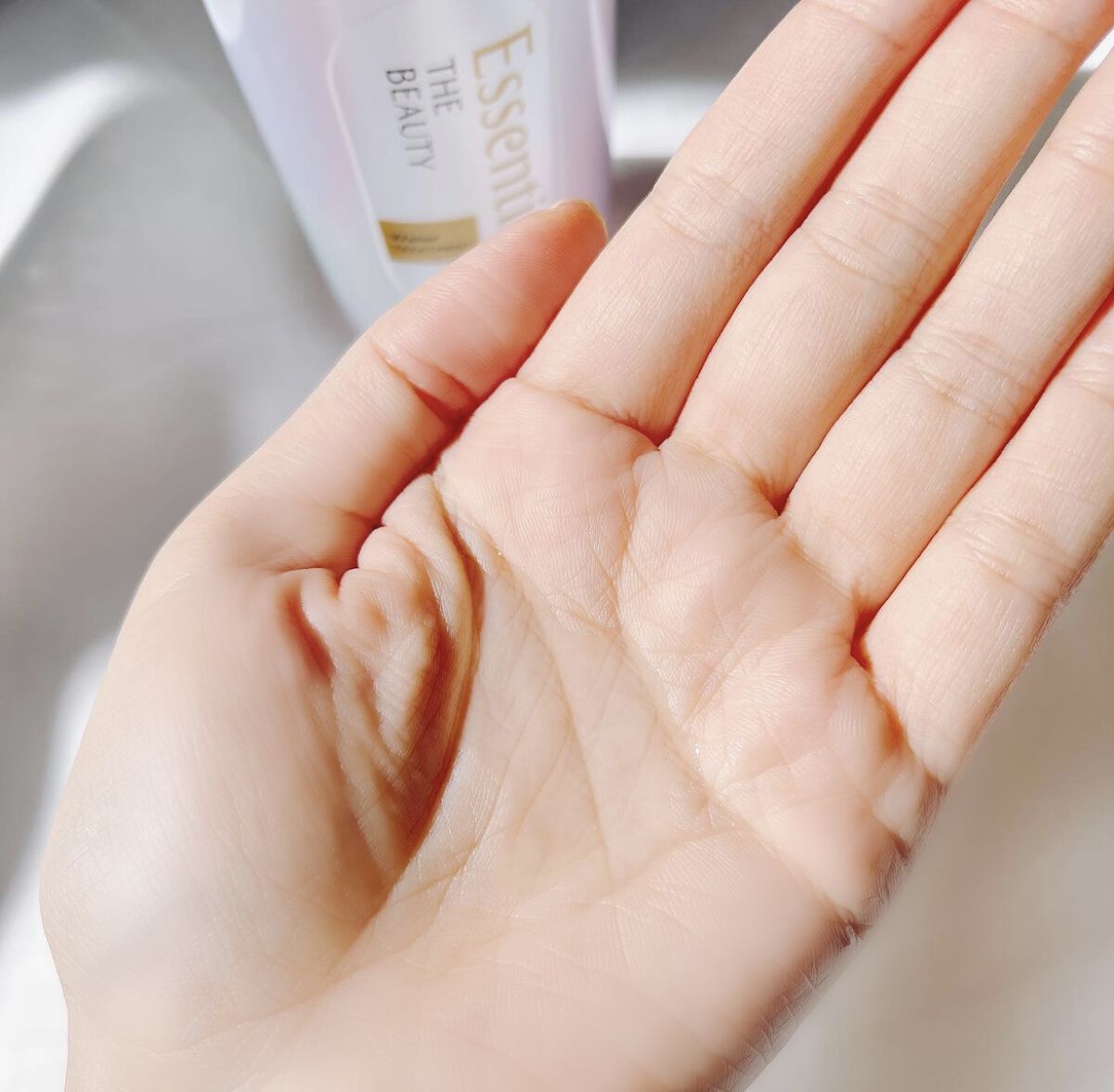 エッセンシャル プレミアム ウォータートリートメント EXスムース/エッセンシャル/アウトバストリートメントを使ったクチコミ（2枚目）