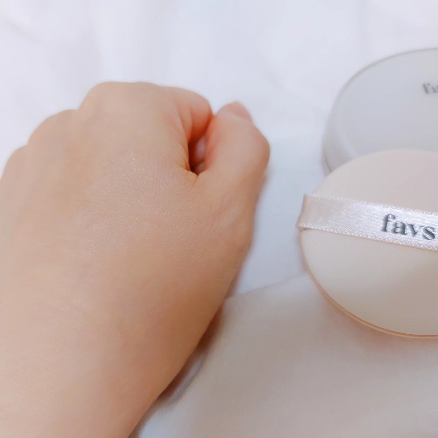 カーミンググロウアップクッションファンデーション/favs/リキッドファンデーションを使ったクチコミ（2枚目）