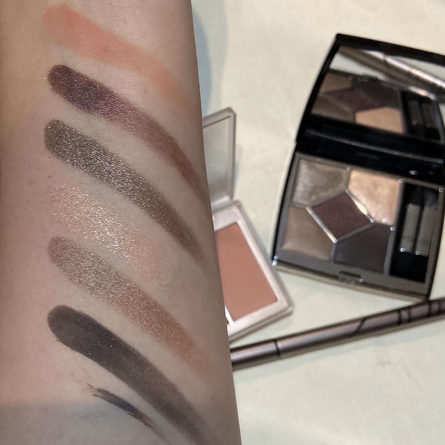 スキルレスライナー/LUMIURGLAS/リキッドアイライナーを使ったクチコミ（2枚目）