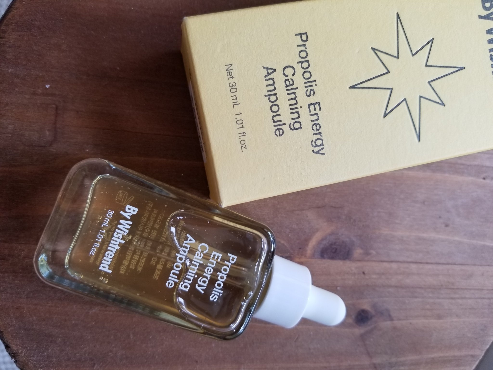 プロポリスエナジーカーミングアンプル/By Wishtrend/美容液を使ったクチコミ（2枚目）