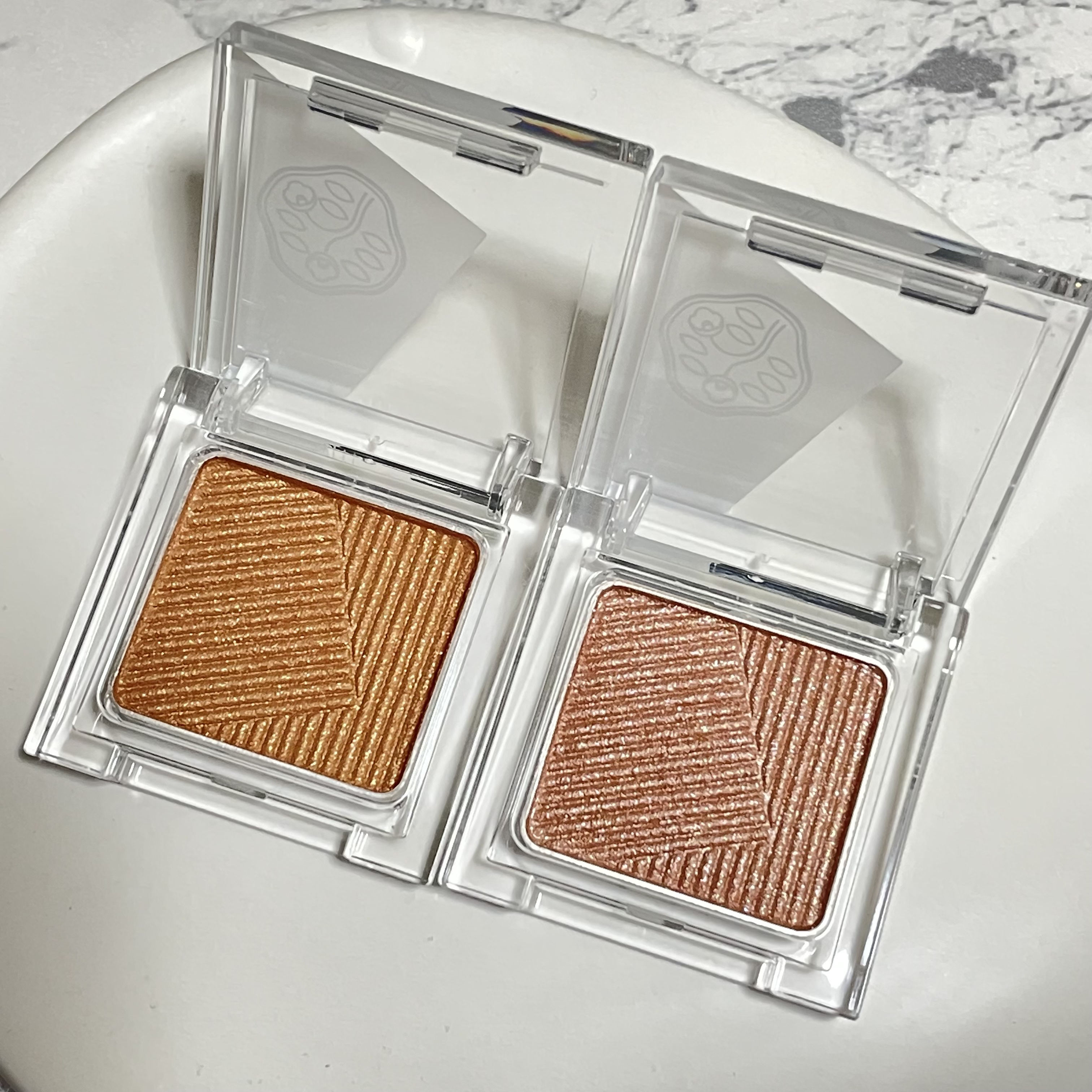 オーラデュウ プリズム イルミネーター ピコ 09 星今宵/SHISEIDO/単色アイシャドウを使ったクチコミ（2枚目）