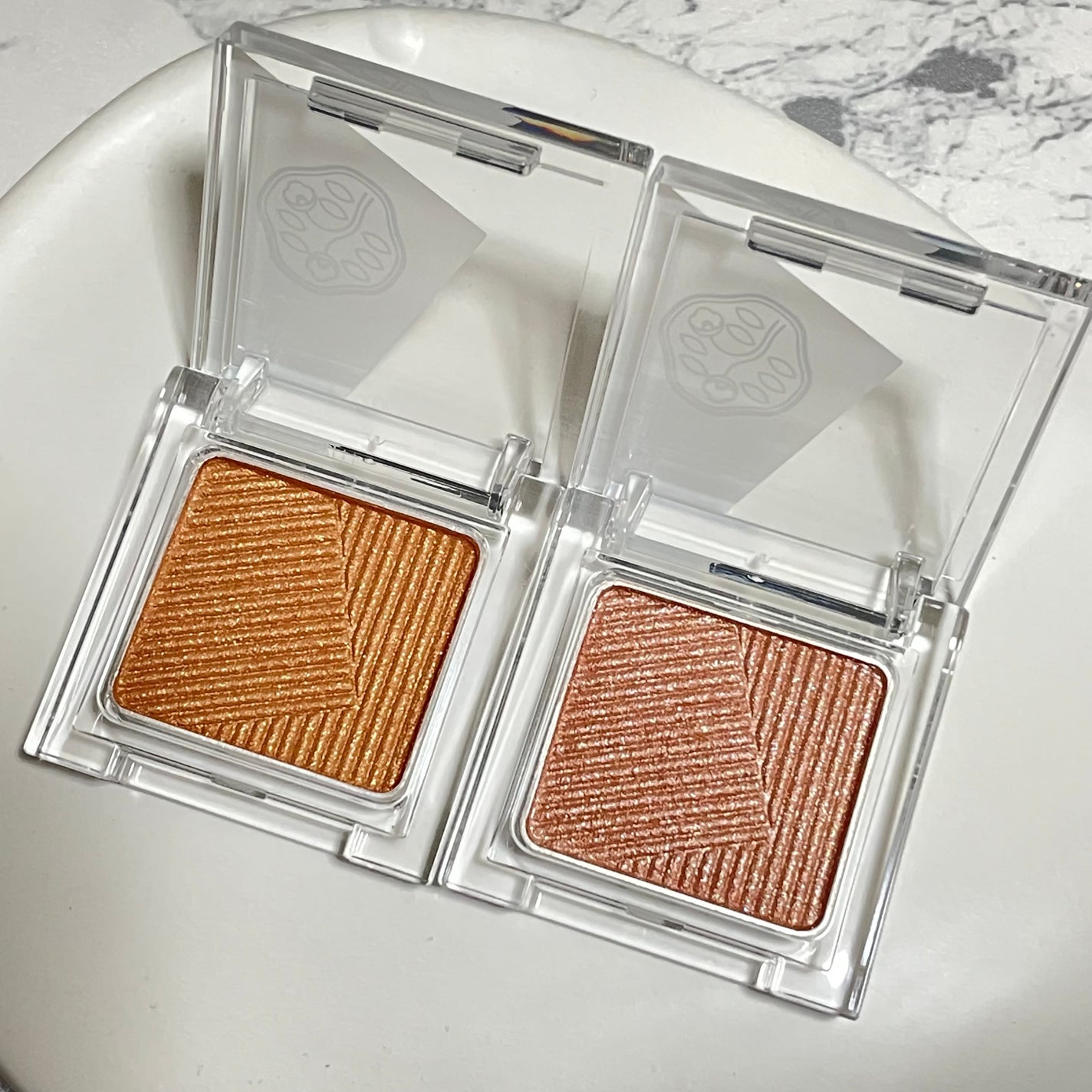 オーラデュウ プリズム イルミネーター ピコ/SHISEIDOザ・メーキャップ/単色アイシャドウを使ったクチコミ(2枚目)