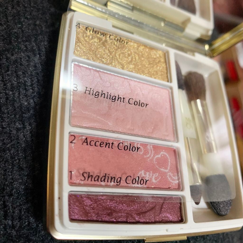 AQ MW グラデーション アイシャドウ/DECORTÉ/アイシャドウパレットを使ったクチコミ(3枚目)