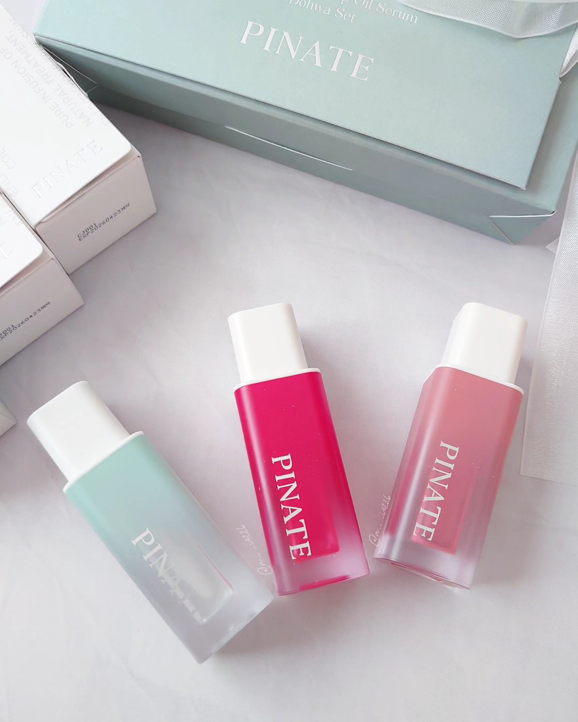 ナチュラルブルームリップオイルセラム 3色セット/PINATE/リップグロスを使ったクチコミ（2枚目）