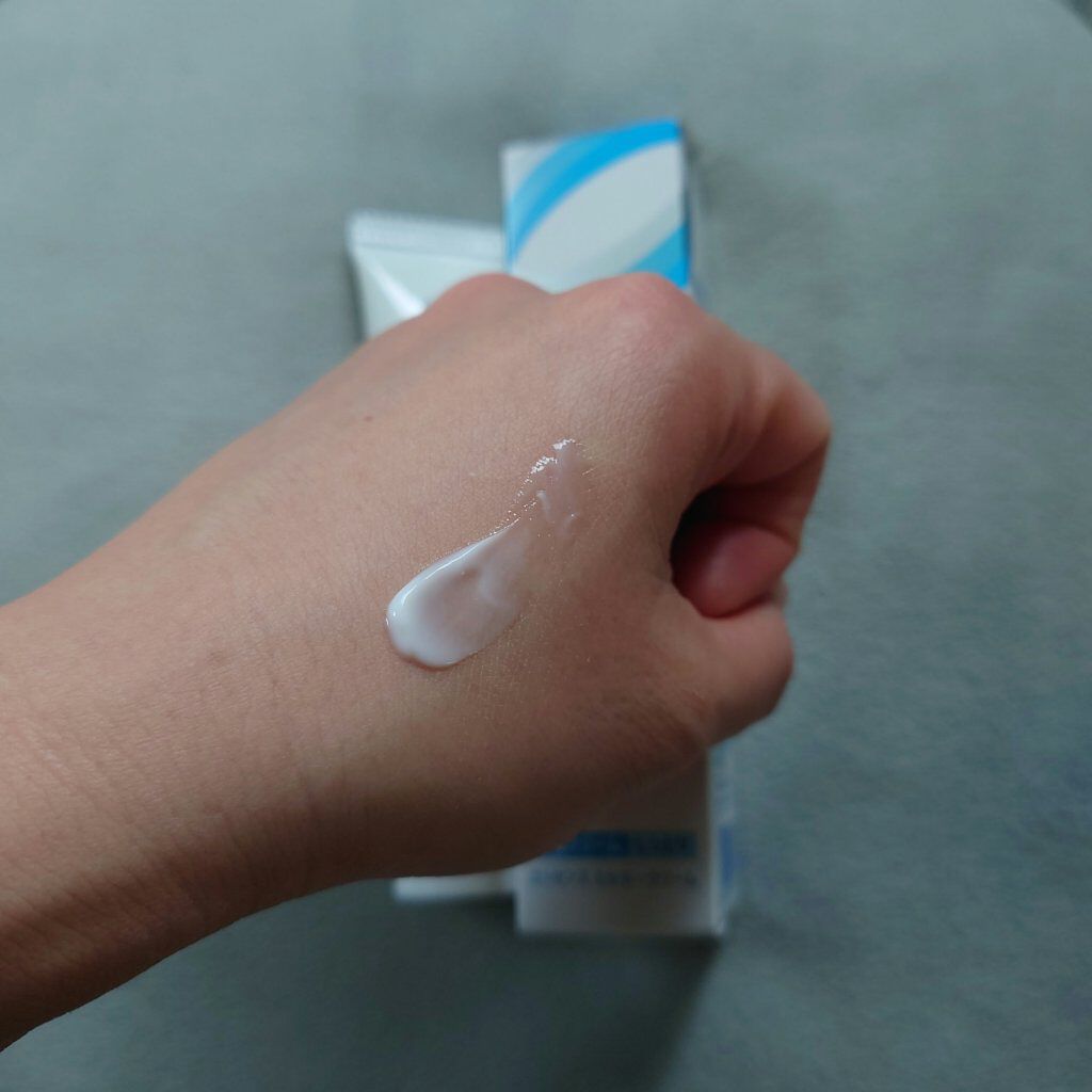 エッセンス ミルキークリーム (しっとり)/アルージェ/フェイスクリームを使ったクチコミ（3枚目）