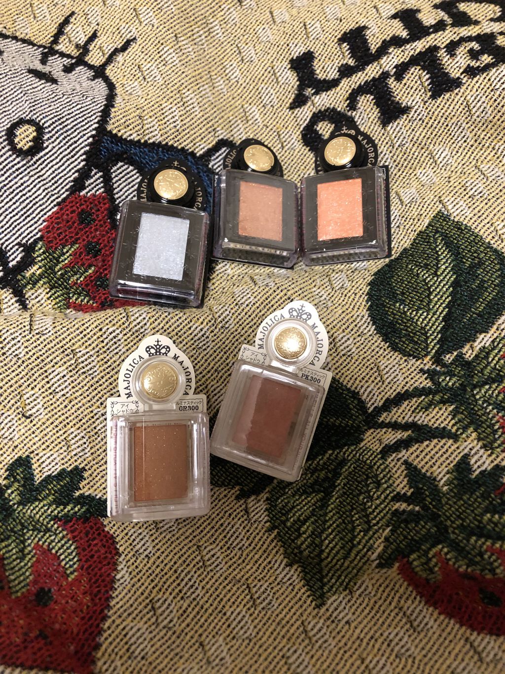 シャドーカスタマイズ/MAJOLICA MAJORCA/単色アイシャドウを使ったクチコミ（1枚目）