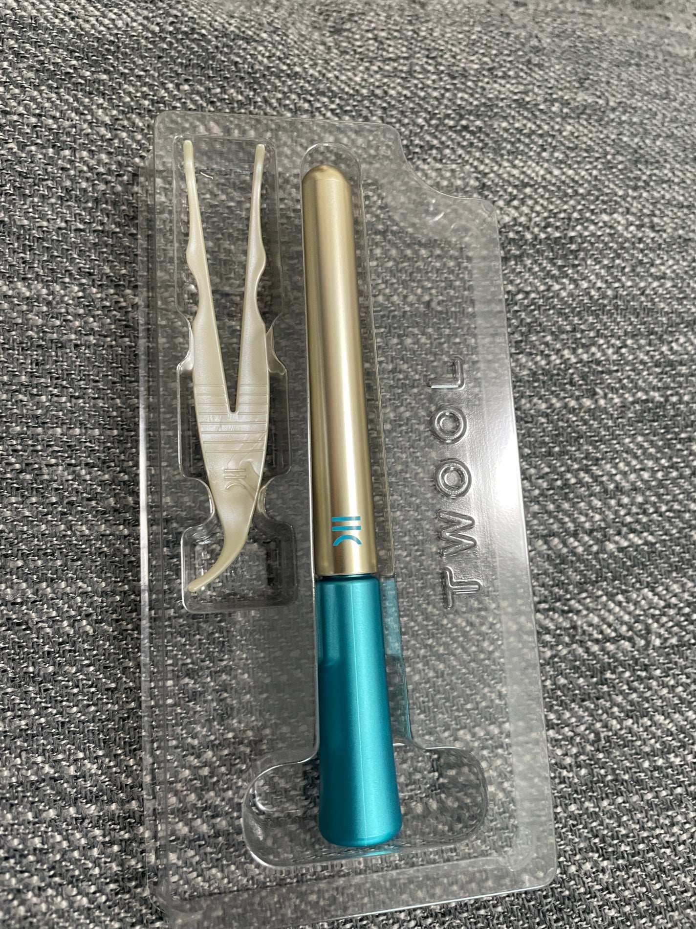 TWOOLダブルアイリッドハイブリットフィルム/SHOBIDO/二重まぶた用アイテムを使ったクチコミ(3枚目)