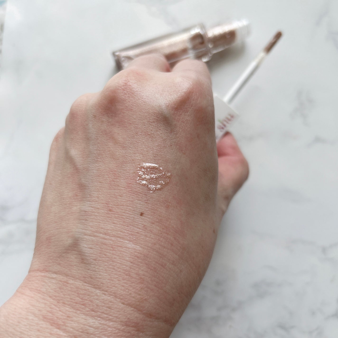 アイドルプリズムグリッター/chee shu/グリッターを使ったクチコミ(2枚目)