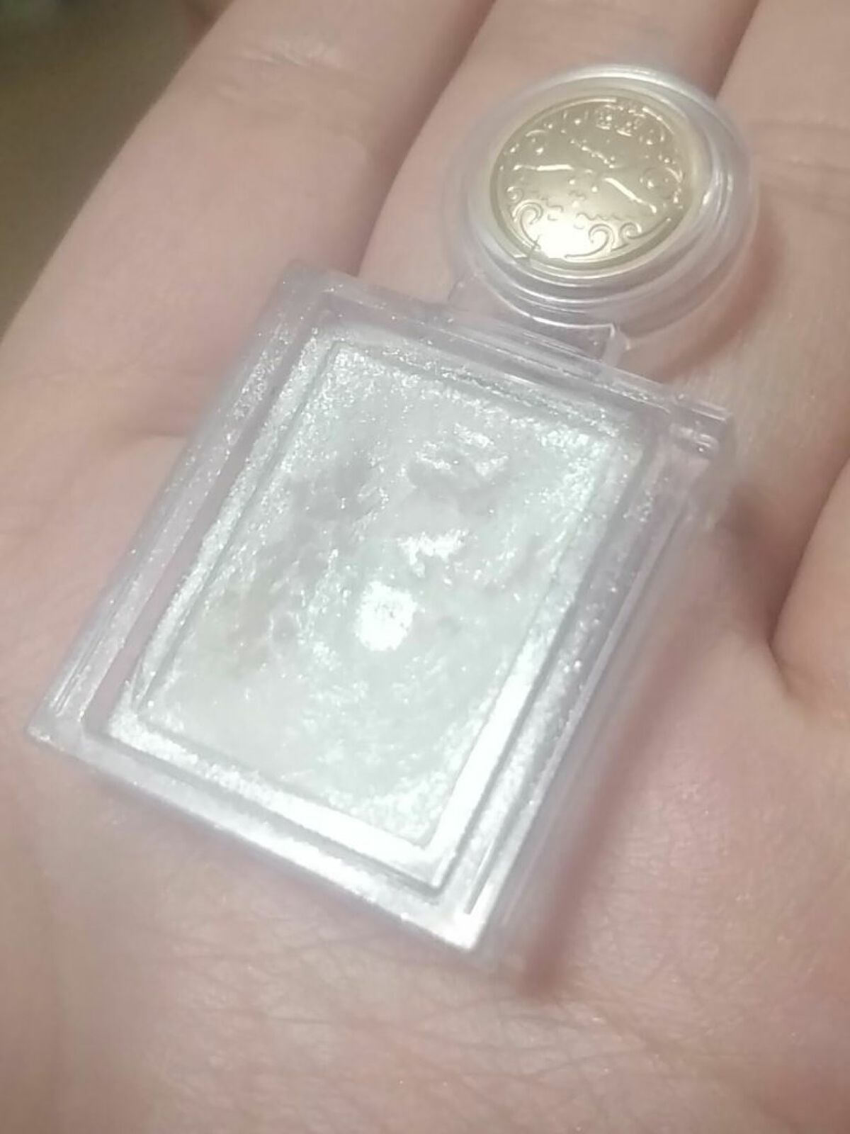 シャドーカスタマイズ/MAJOLICA MAJORCA/単色アイシャドウを使ったクチコミ(2枚目)