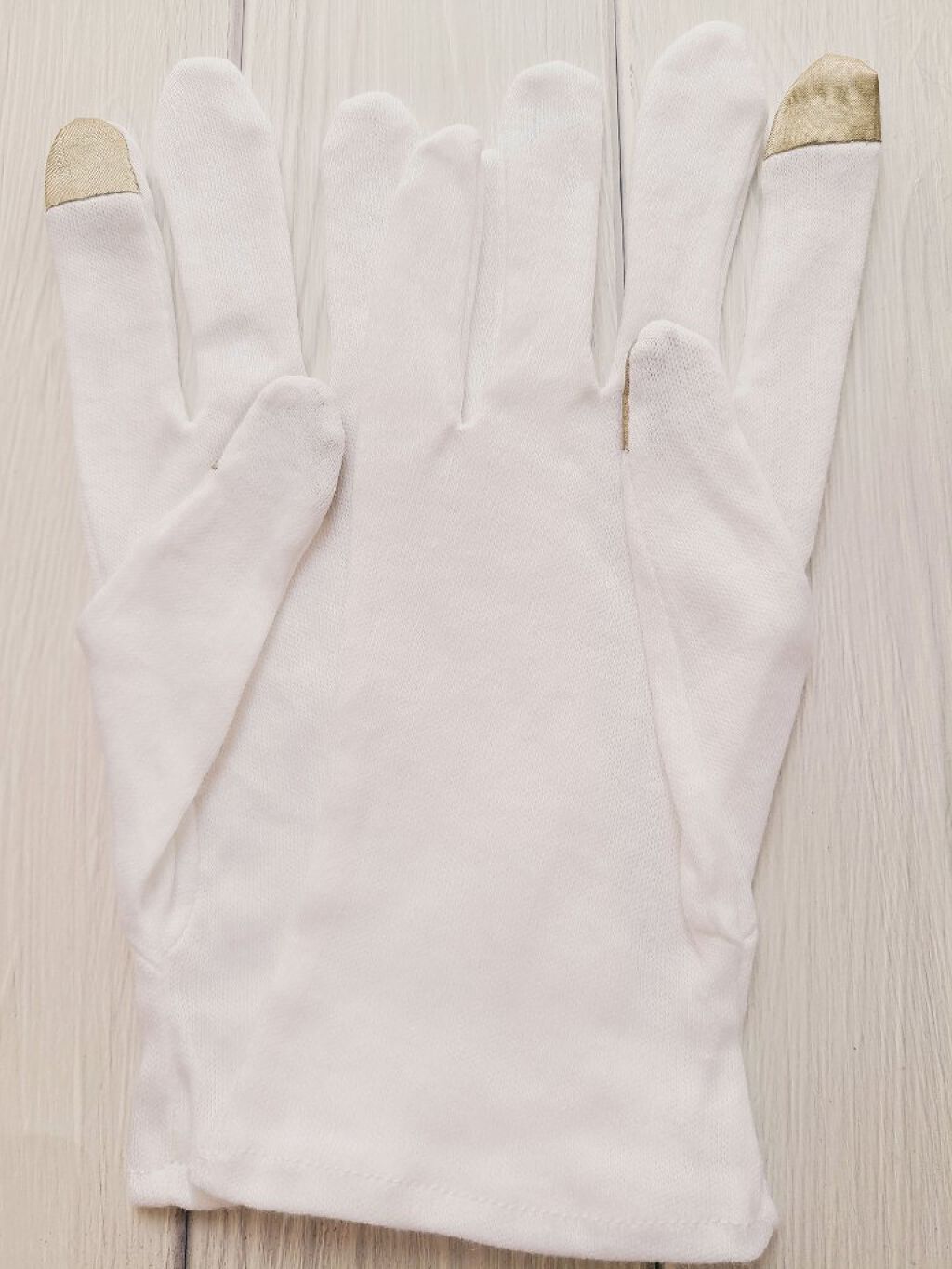 セリア おやすみ手袋のクチコミ「いつも、いいね👍️&フォローありがとうございます😆💕✨

今回は"セリア"「おやすみ手袋」をご.....」（3枚目）