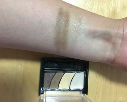 グラデーション アイ カラー(チップ付)/ちふれ/アイシャドウパレットを使ったクチコミ(2枚目)