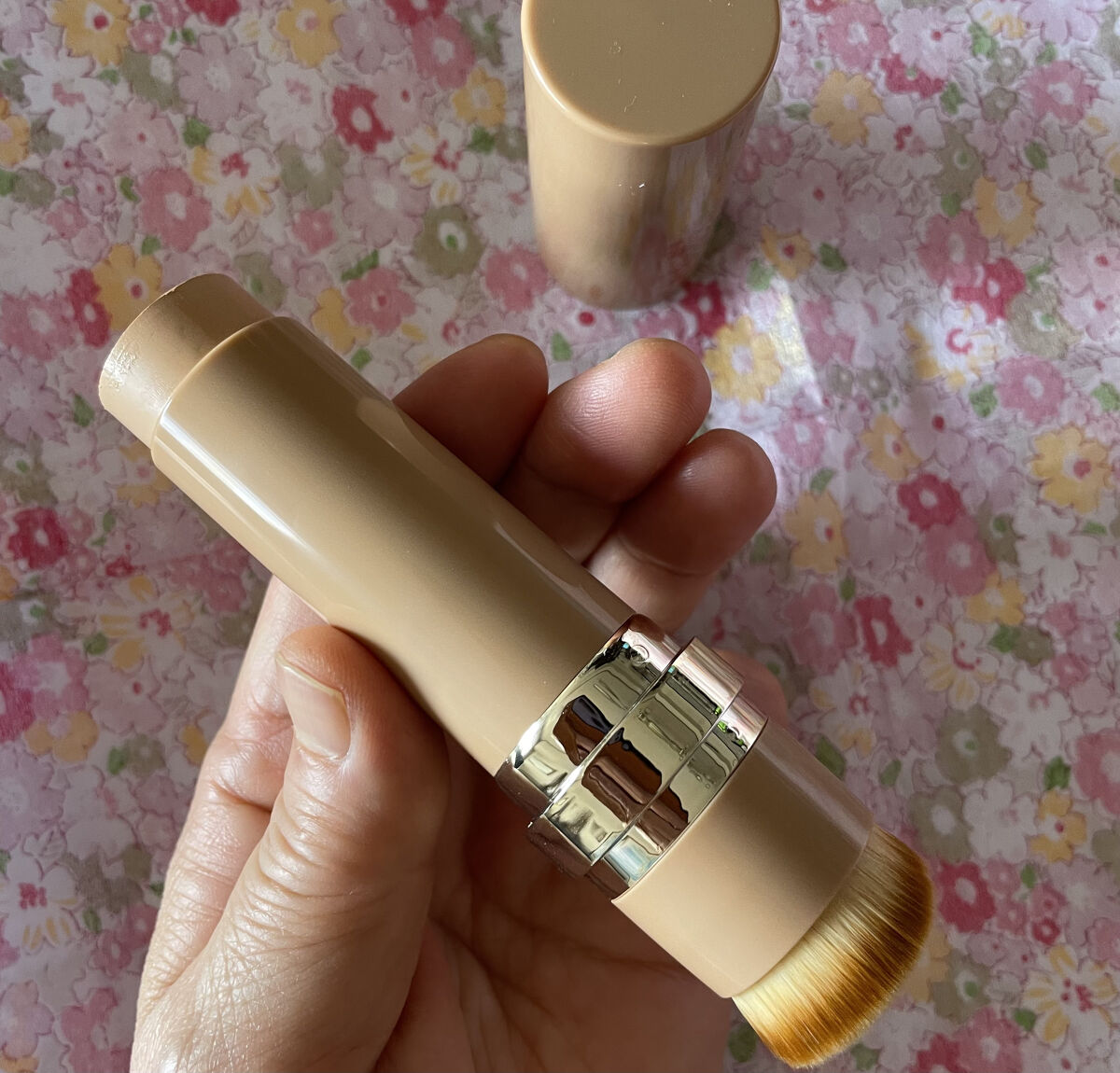 シルキースティックファンデーション/KAMIKA/その他ファンデーションを使ったクチコミ（1枚目）