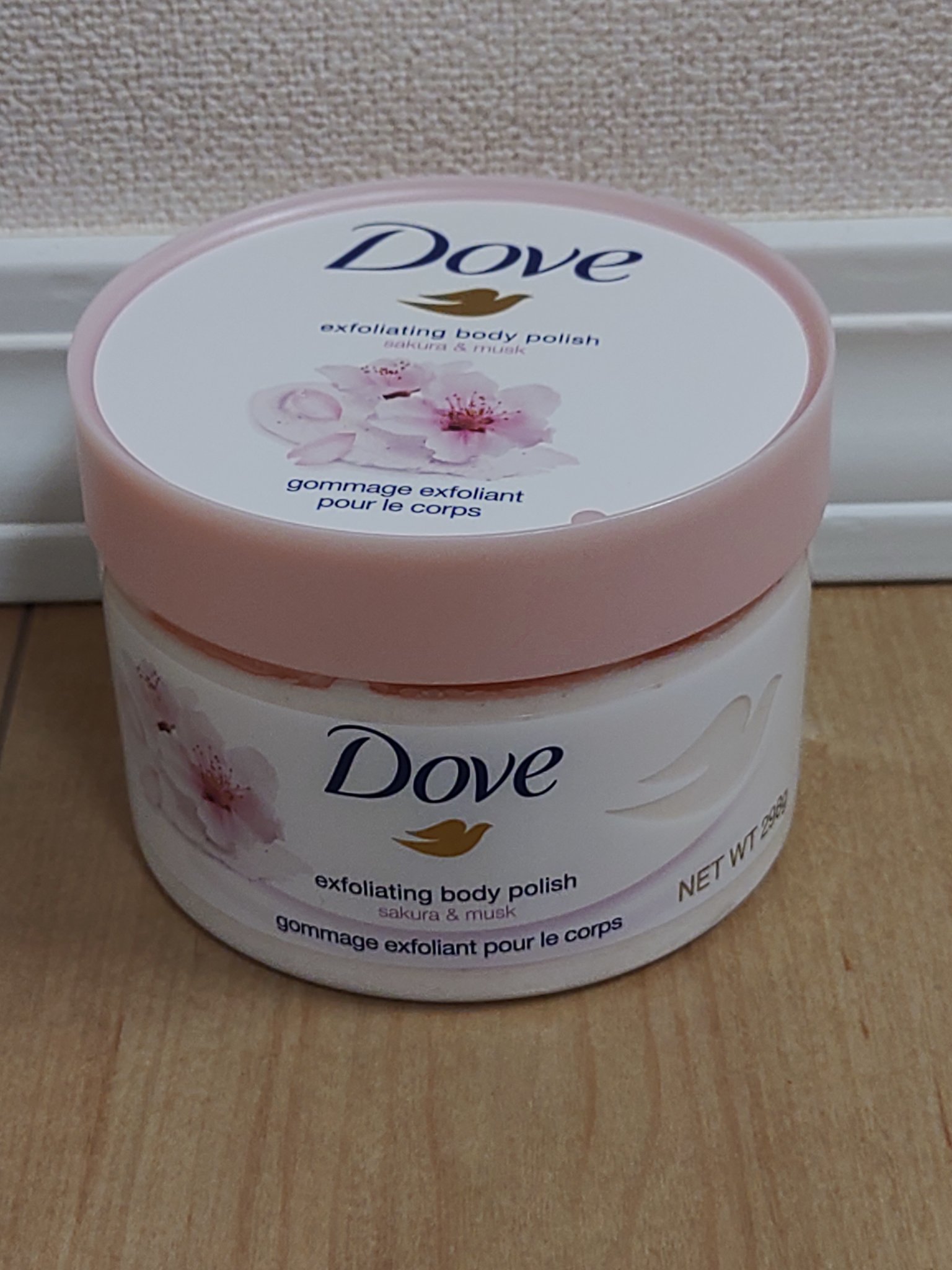 ダヴ ふわとろ　クリーミースクラブ チェリー＆アプリコットミルク/ダヴ/ボディスクラブを使ったクチコミ（1枚目）