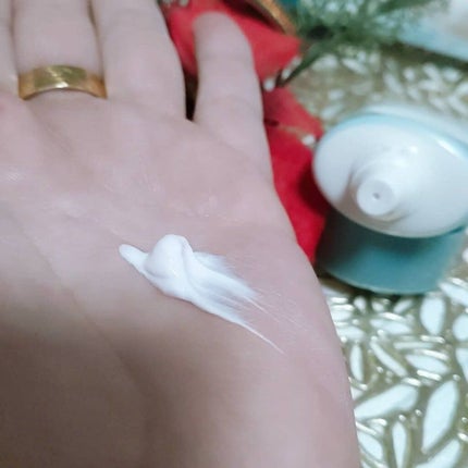 モイストメイク ハンドクリーム/近江兄弟社/その他スキンケアを使ったクチコミ(2枚目)