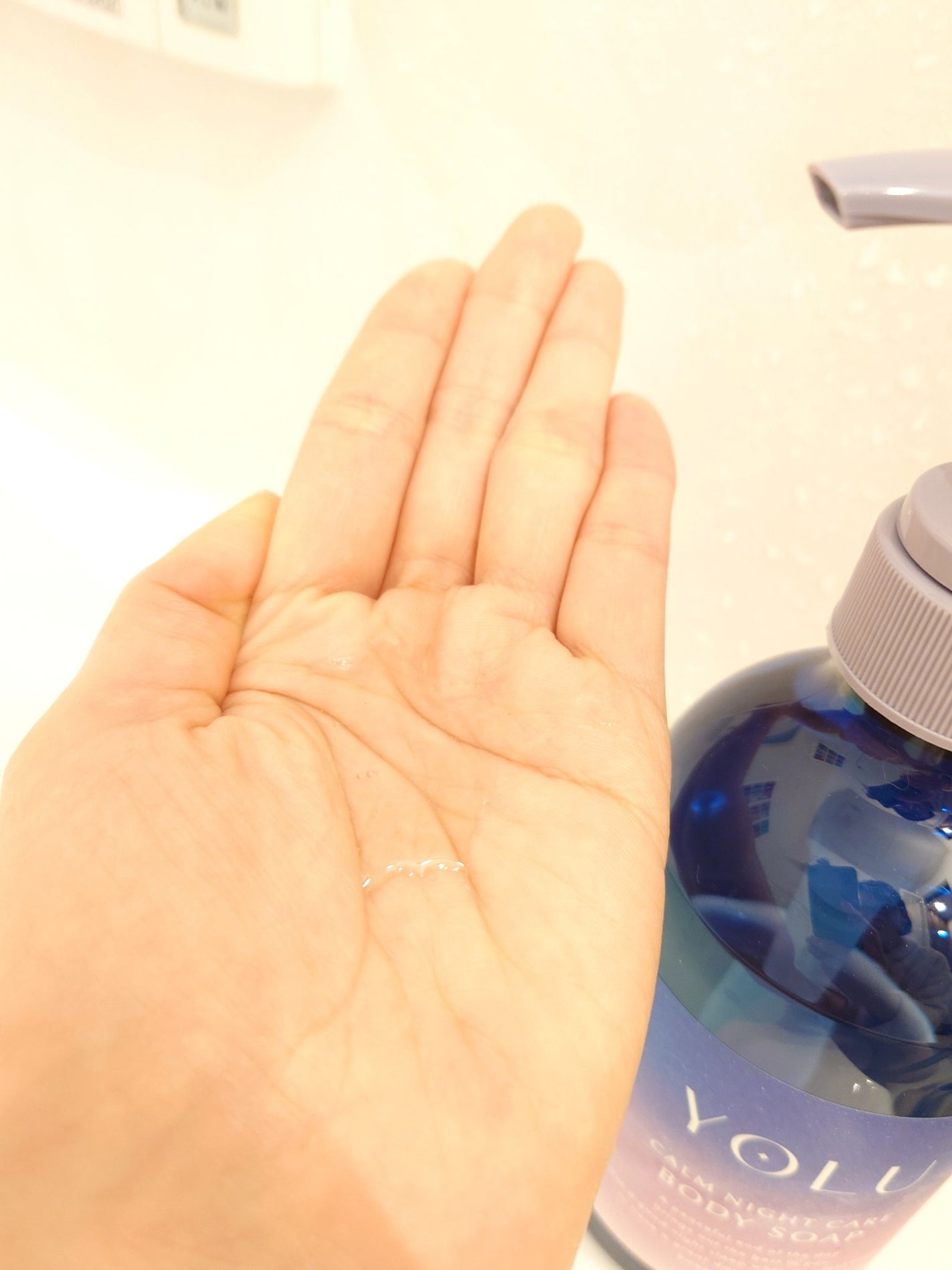 カームナイトケアボディソープ/YOLU/ボディソープを使ったクチコミ(3枚目)