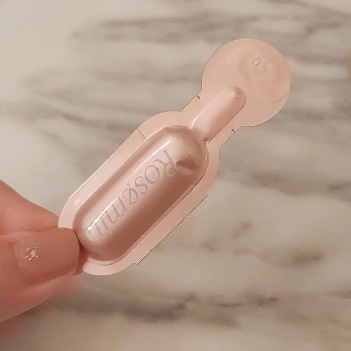 ファーストセラム/Rosemiu/美容液を使ったクチコミ（2枚目）