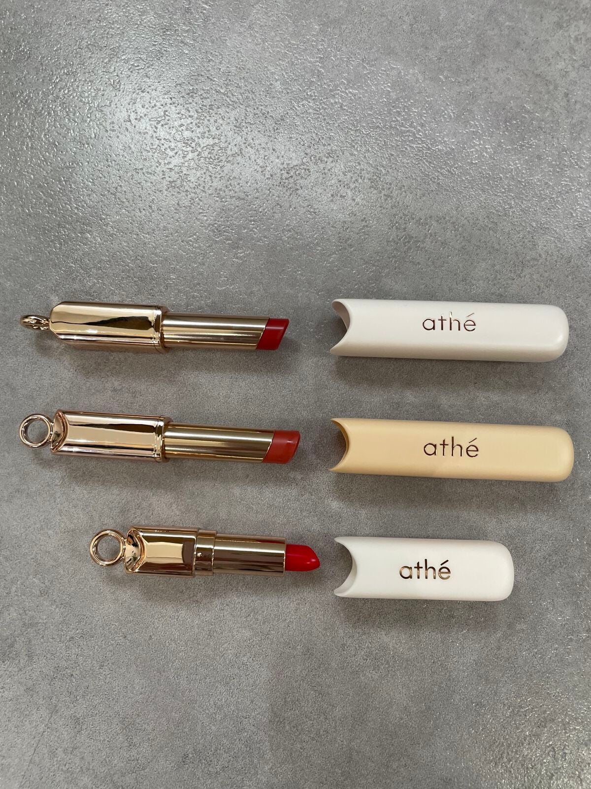 ikuchan on LIPS 「愛用中のathéリップが可愛いぃ❤️🔥韓国コスメでヴィーガ..」(2枚目)