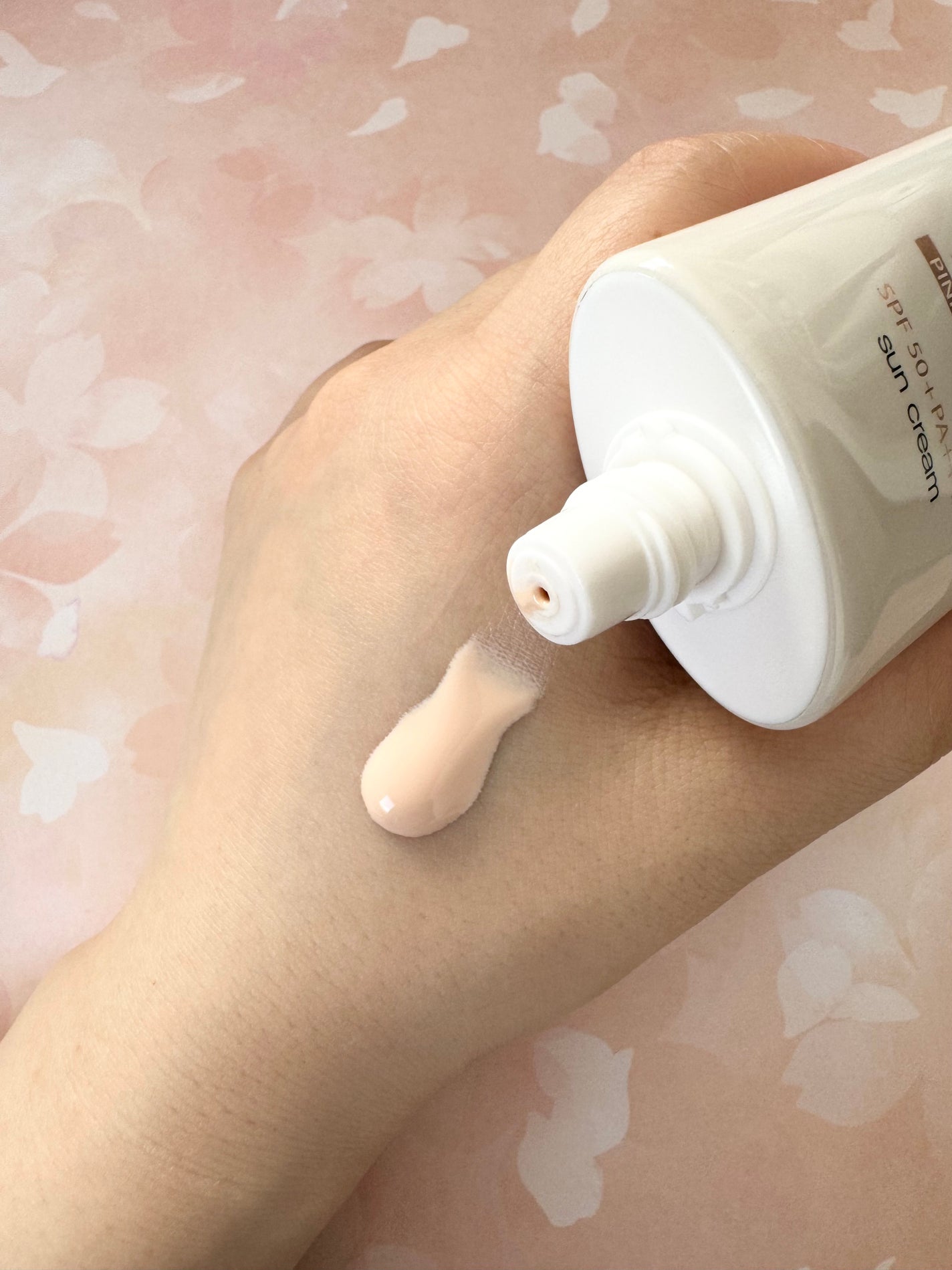 ウォータフルトーンアップサンクリーム/ダルバ/日焼け止めクリームを使ったクチコミ(2枚目)