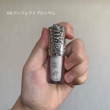 フラワーノーズスワンバレエシリーズ リキッドアイシャドウ/FlowerKnows/リキッドアイシャドウを使ったクチコミ（3枚目）