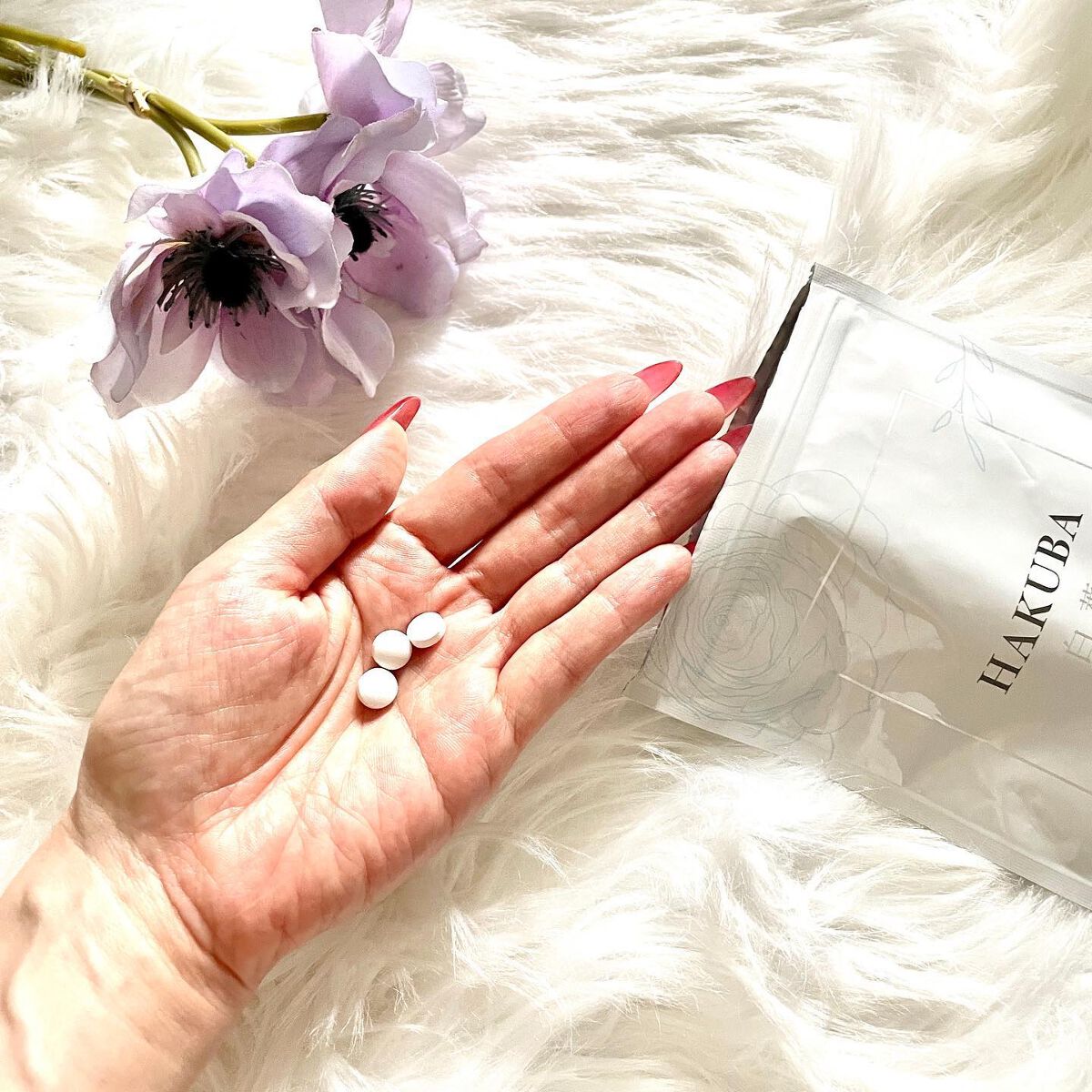 Shiho Arai on LIPS 「・・まだ暑い日が時々あるけれど、秋の足音が聞こえてきましたね。..」(2枚目)