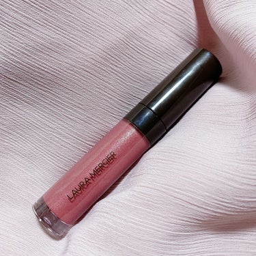 【使った商品】
ローラ メルシエ ／ LAURA MERCIER
リップ グラッセ ハイドレーティング バームグロス
【色味】
250 SUGAR PLUM
【色もち】
★★☆☆☆
【質感】
★★★☆☆