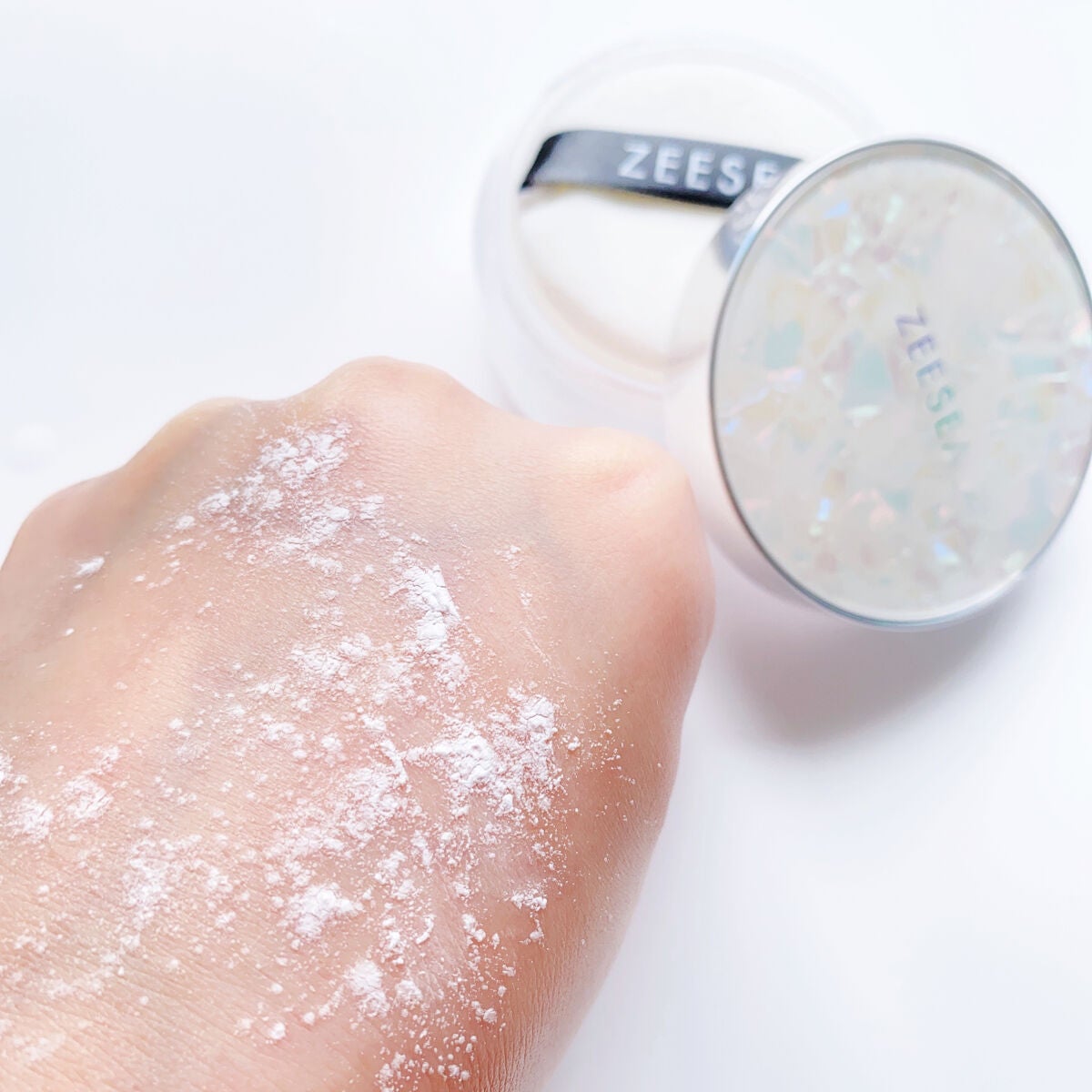 ZEESEA 「ゼロ」粉感皮脂コントロールルースパウダー/ZEESEA/ルースパウダーを使ったクチコミ(3枚目)