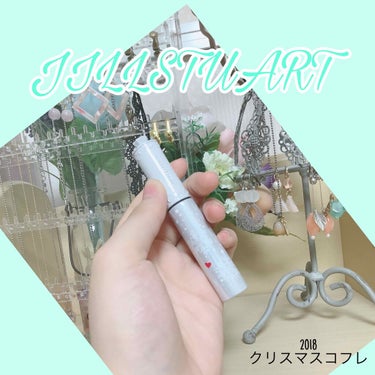 ＼JILLSTUART 2018クリスマスコフレ🎄／

の中の"マスカラ"の紹介です⭐️
⚠️2枚目から目が沢山出てきます...笑

私は前回のリップとこのクリスマスコフレが、唯一のデパコスデス！


