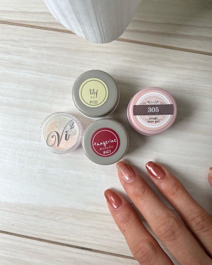 Anna on LIPS 「ニュアンスなら挑戦しやすい!#セルフジェルネイル💅🏻maog..」(3枚目)